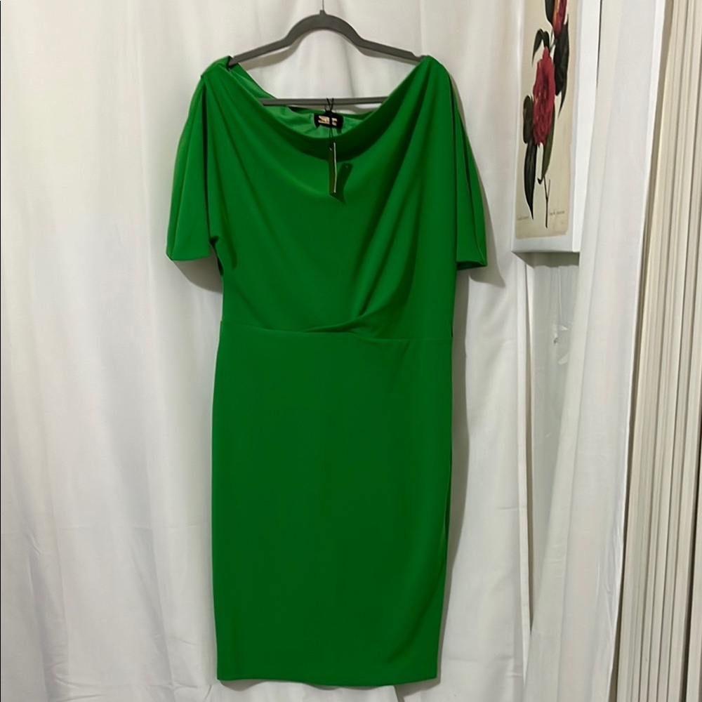NWT Alexia Admor Green with Scalloped Nexkline Below Knee Dress a229 - Picture 2 of 8